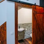 The Loft - Koezponti Privat Haz, Wellness Apartament *