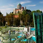 The Loft - Koezponti Privat Haz, Wellness * Strigoniu