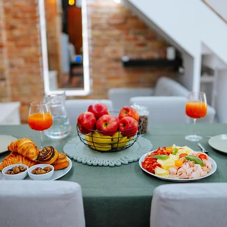 Appartement The Loft - Koezponti Privat Haz, Wellness *