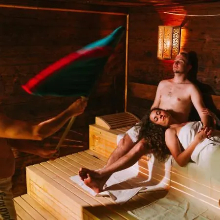 The Loft - Koezponti Privat Haz, Wellness Appartement Esztergom