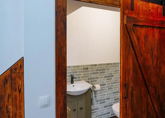 The Loft - Koezponti Privat Haz, Wellness דירה *