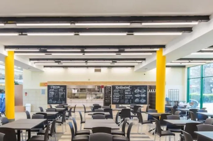 The Loft - Koezponti Privat Haz, Wellness דירה *